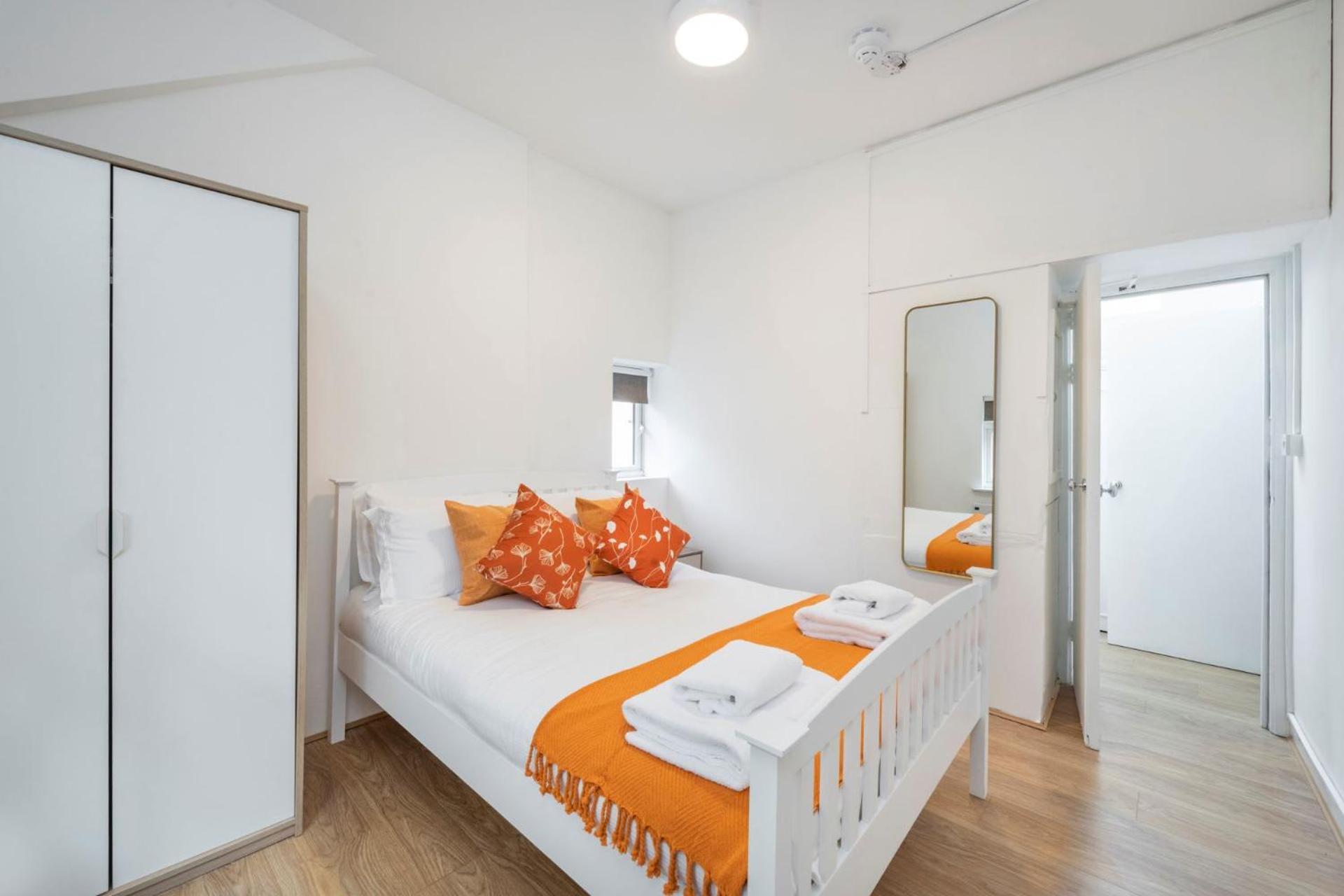 Апартаменты The Cutesy - Fitzrovia - By Frankie Says Лондон Экстерьер фото